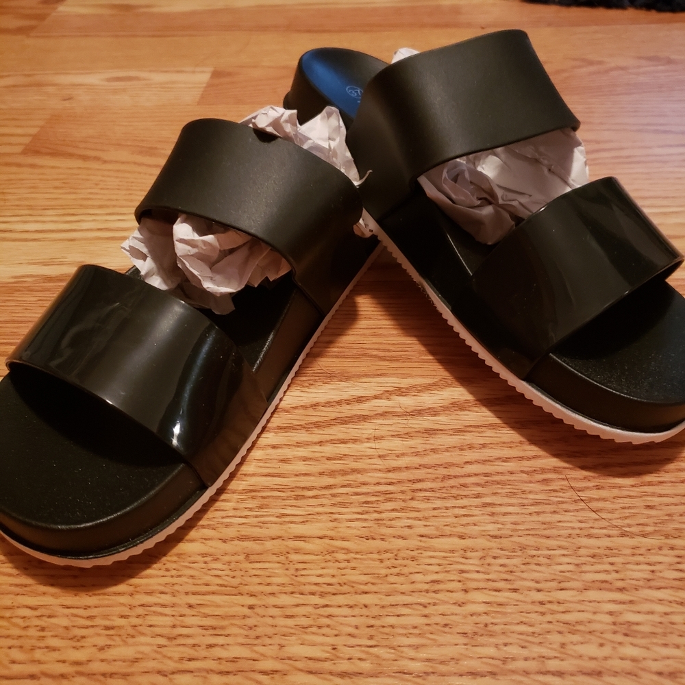 Black Sandles